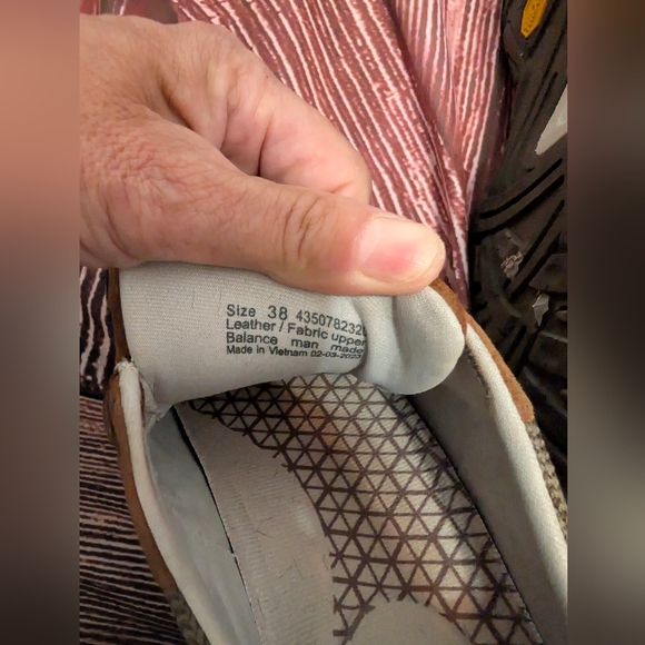 Like New Ladies Dansko HIKING Sneakers - Picture 4 of 5